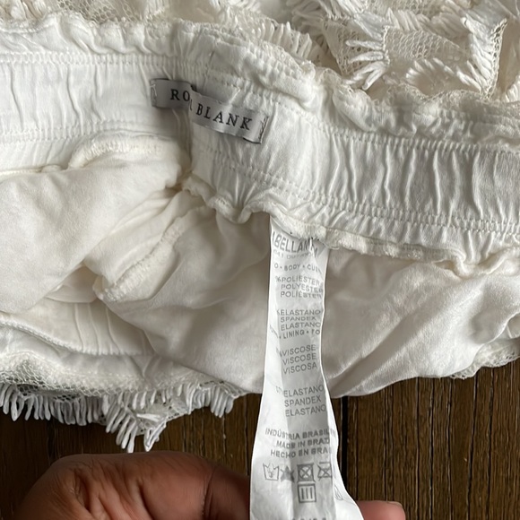 Rohol Blank- white Medium shorts - Picture 4 of 5